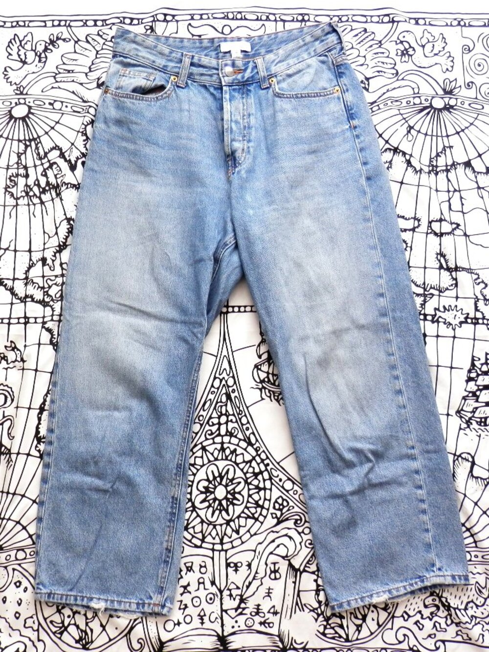 H&M || Light-Wash Straight Leg High Rise Jeans